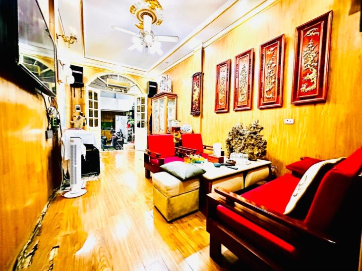 bán nhà Đống Đa 85m Khâm Thiên, sát phố, nhà đẹp