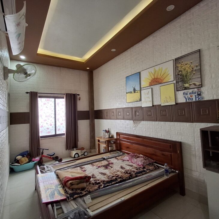NHÀ 3 TẦNG MỚI ĐẸP 4 NGỦ – Ở NGAY ĐẤT 78M2 – Ô TÔ ĐỖ CỬA – KIỆT 5M THÔNG TỨ TUNG GIÁ 4.65 TỶ