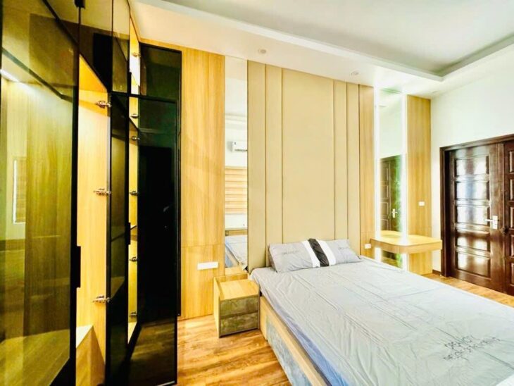 BÁN NHÀ 5 TẦNG, 43M2, CHÙA BỘC, ĐỐNG ĐA, GIÁ 9.2 TỶ – VỊ TRÍ VÀNG, SỔ HỒNG CHÍNH CHỦ