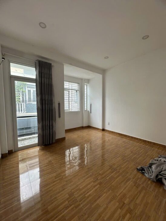 SIÊU Mỹ phẩm NHÀ ĐẸP NGAY CHỢ THỦ ĐỨC – FULL NỘI THẤT – XÁCH VALI Ở NGAY!