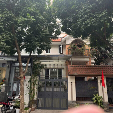 Bán BT Vinaconex3, Nam Từ Liêm. DT 164m x 4 tầng.Hoàn thiện. Có hầm. Giá 42,5 tỷ. LH: 0964769634