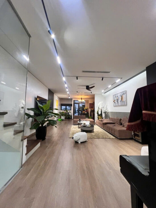 Phố Hoàng Cầu – siêu hiếm – KD đỉnh cao – 7 tầng thang máy nhỉnh 38 tỷ