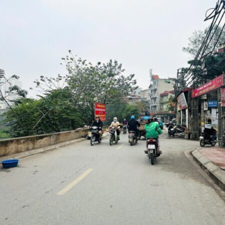 Bán mảnh khu đất 131m xe con trong căn nhà khu Tả Thanh Oai, Thanh Trì
