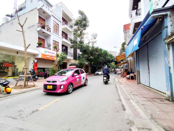 Bán nhà mặt đường Trại Lẻ – 68m 1.5 tầng, lô góc cực đẹp, Giá 6.8 tỉ