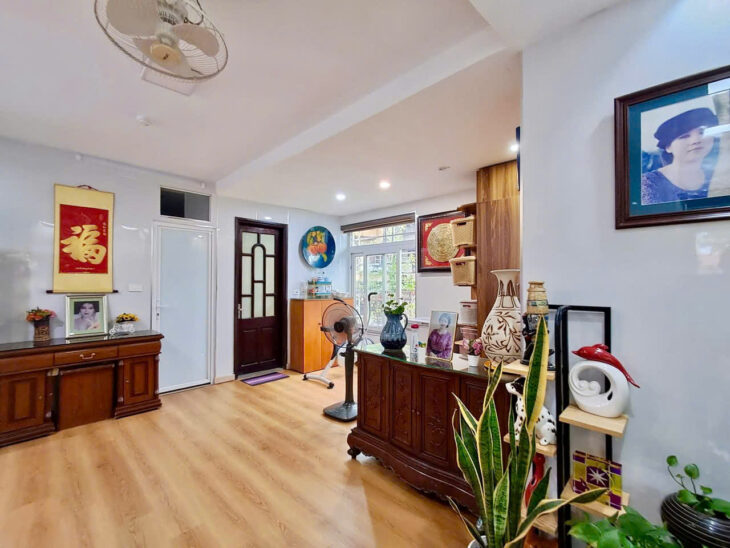 Bán nhà mặt phố Vạn Bảo, Ba Đình chỉ 30 tỷ, 50m2, MT 6.3m, 9 tầng, dòng tiền 900 triệu/năm