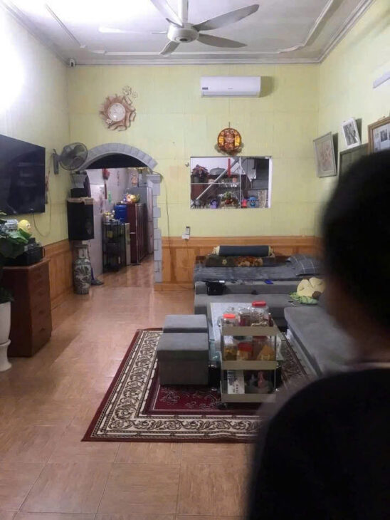 Bán nhà 2 tầng mặt đường Thiên Lôi, 105m, ngang 4,4, Giá 10.5 tỉ