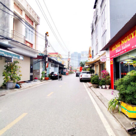 Bán nhà mặt đường Vĩnh Tiến, 72m 3.5 tầng, độc lập, lô góc, Giá 6 tỉ cực hiếm