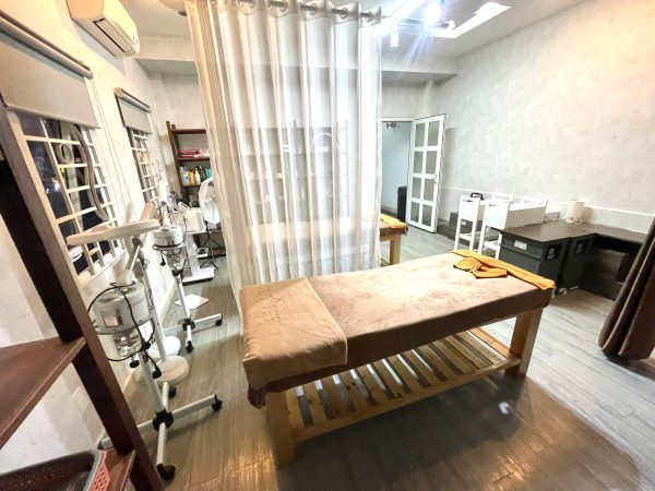 Quận Tân Bình, Sang Rẻ 98 tr, Spa Decor Bao Đẹp – Mới Gân Khu Vip Sân Bay, Tel : 0765077088 (