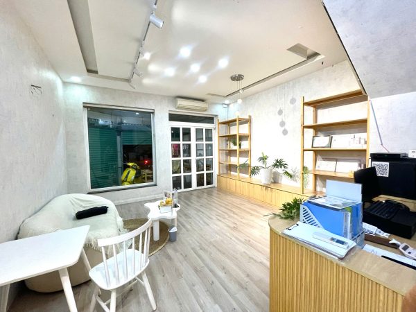 Quận Tân Bình, Sang Rẻ 98 tr, Spa Decor Bao Đẹp – Mới Gân Khu Vip Sân Bay, Tel : 0765077088 (