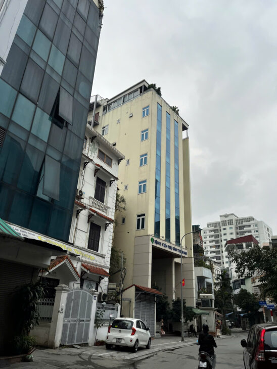 Phố Hoàng Cầu – siêu hiếm – KD đỉnh cao – 7 tầng thang máy nhỉnh 38 tỷ