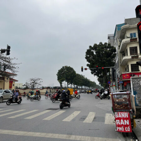 Bán Nhà Lê Trọng Tấn Thanh Xuân 30m x 5 Tầng Mới Đẹp Full Nội Thất Gần Ô TÔ Giá 6.8 Tỷ