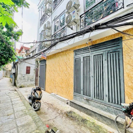 Bán ccmn thanh đàm 7 tầng thang máy long lanh 3 thoáng dòng tiền 1,5 tỷ năm hoàng mai