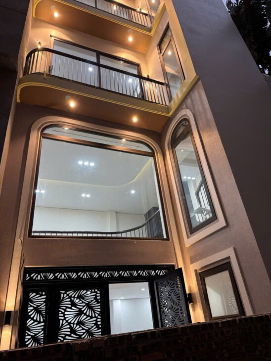 SIÊU HÓT – KHU VIP THẠCH BÀN- LONG BIÊN – HÀNG XÓM AEON – 32M2 – 5 TẦNG – 5TY6