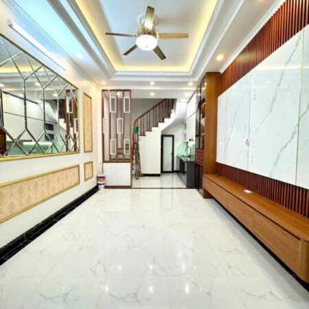Bán Nhà Đường Hoàng Mai 32m 5 Tầng Nhà Mới Ngõ Thông Kinh Doanh 6.79 Tỷ