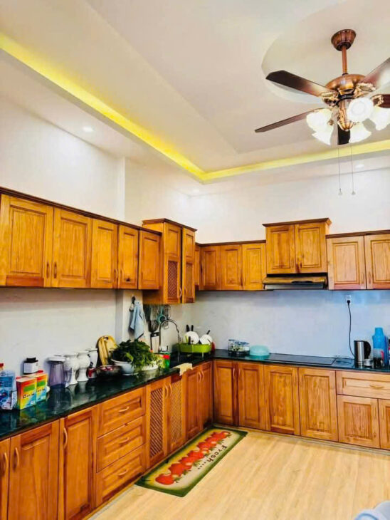 BÁN NHÀ 1 TRỆT 1 HẦM 3 LẦU PHƯỜNG 4 ĐÀ LẠT GIÁ CHỈ 13.5 TỶ