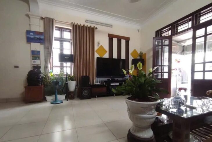 Chính chủ gửi bán căn nhà 3 tầng diện tích 100m giá bán ĐẤT tại Khê Nữ, Nguyên Khê, Đông Anh.