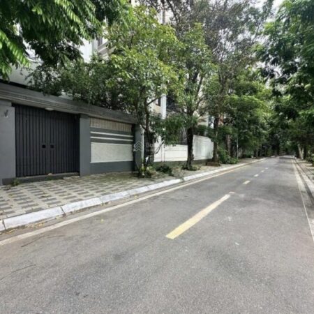 BÁN BIỆT THỰ VƯỜN ĐÀO 372M-5T-245TY-PHÚ THƯỢNG-TÂY HỒ