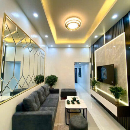 30M Ô TÔ TRÁNH – 150M RA MẶT PHỐ CẦU GIẤY – FULL NỘI THẤT – Ở LUÔN- Cầu Giấy 35m, 4 t, mt 2.8 m,