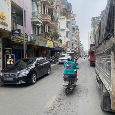 Giảm 1 tỷ , bán gấp nhà mặt phố Định Công Thượng , Hoàng Mai 124M x 4T x Mt5.8 Giảm 1 tỷ , bán gấp nhà mặt phố Định Công Thượng , Hoàng Mai 124M x 4T x Mt5.8