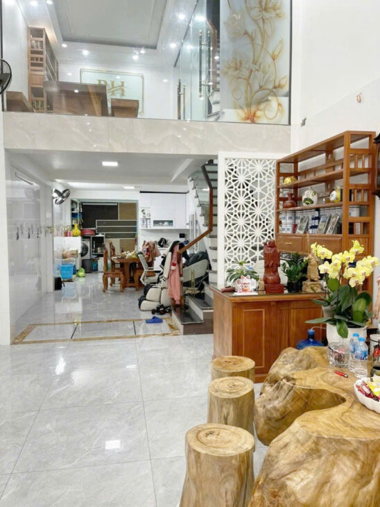 Bán nhà mặt đường Trực Cát – Lê Chân, 97m 3 tầng độc lập gốc dân, Giá 7.3 tỉ, vị trí đẹp