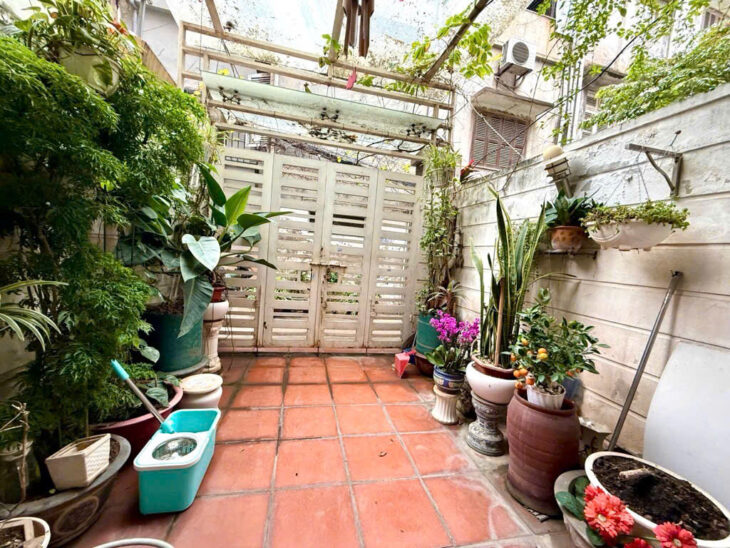 bán nhà Đống Đa 81m Hoàng Cầu, phân lô, 2 thoáng, ô tô đỗ cửa