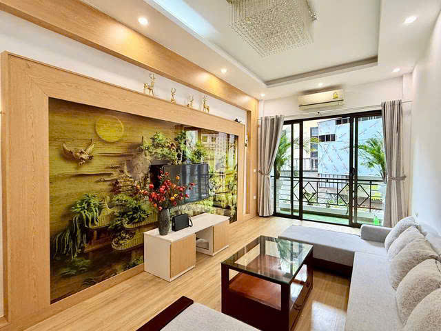 Tây Sơn, Đống Đa 52mx6 tầng Ô tô đỗ cửa, nhà mới đẹp 11.5 tỷ.