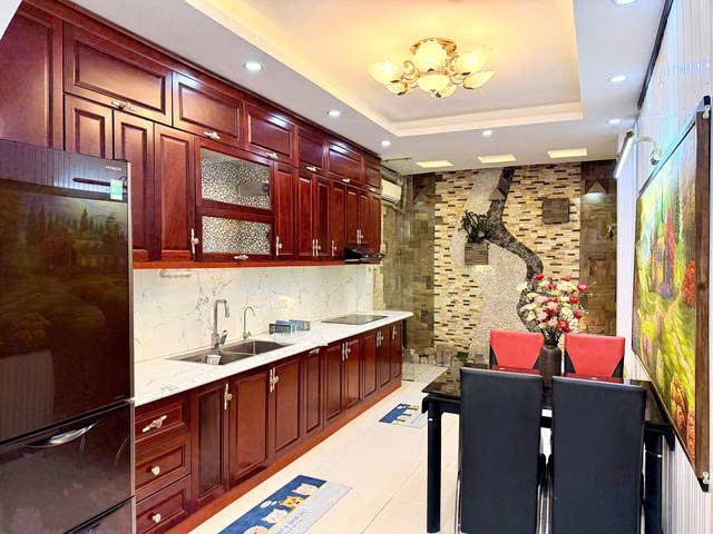 Tây Sơn, Đống Đa 52mx6 tầng Ô tô đỗ cửa, nhà mới đẹp 11.5 tỷ.