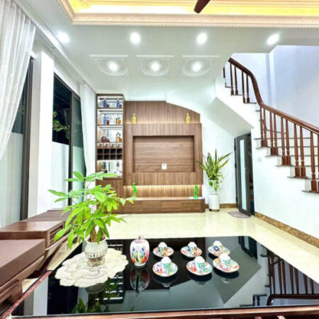 SIÊU PHẨM CẦU GIẤY – GẦN HỒ, 50m RA Ô TÔ TRÁNH, NGÕ RỘNG 34m, 6 tầng, MT5 m, 7,9