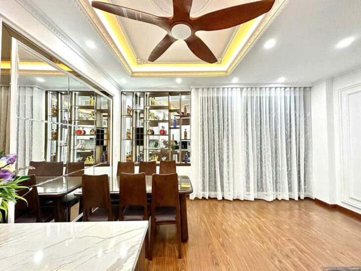 SIÊU PHẨM CẦU GIẤY – GẦN HỒ, 50m RA Ô TÔ TRÁNH, NGÕ RỘNG 34m, 6 tầng, MT5 m, 7,9