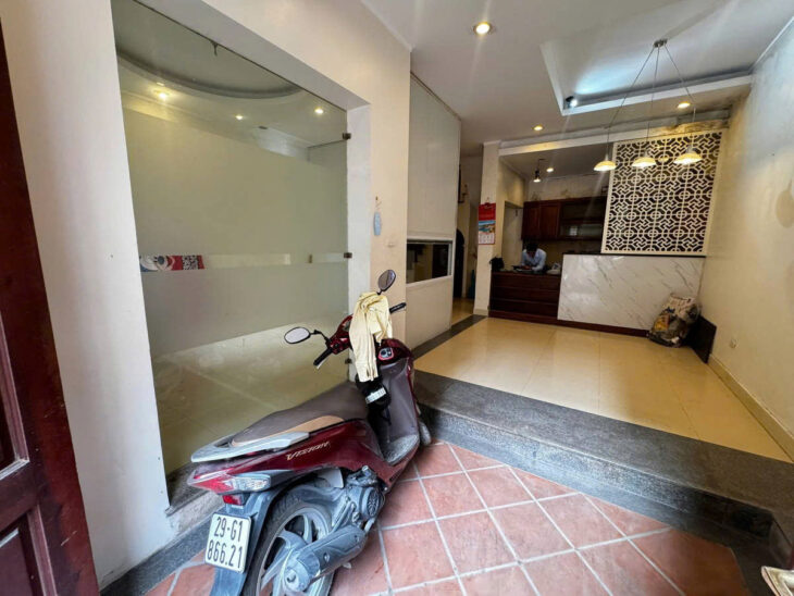 VIP Hào Nam đầu tư đỉnh 110mx5 tầng MT 7m, 50m ra ô tô, ngõ thông 12.8 tỷ.