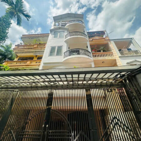 Bán Nhà Lạc Long Quân 90m x 5 Tầng Ô Tô Vào Nhà Thoáng Trước Sau Giá 18.8 Tỷ Bán Nhà Lạc Long Quân 90m x 5 Tầng Ô Tô Vào Nhà Thoáng Trước Sau Giá 18.8 Tỷ