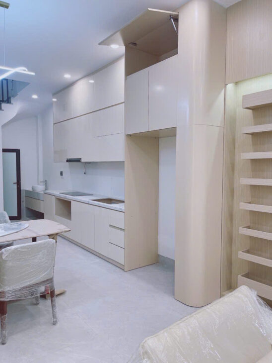 BÁN NHÀ BỒ ĐỀ – LÔ GÓC – 56M – 5 TẦNG MỚI CỨNG – FULL NỘI THẤT – GIÁ 8.98 TỶ