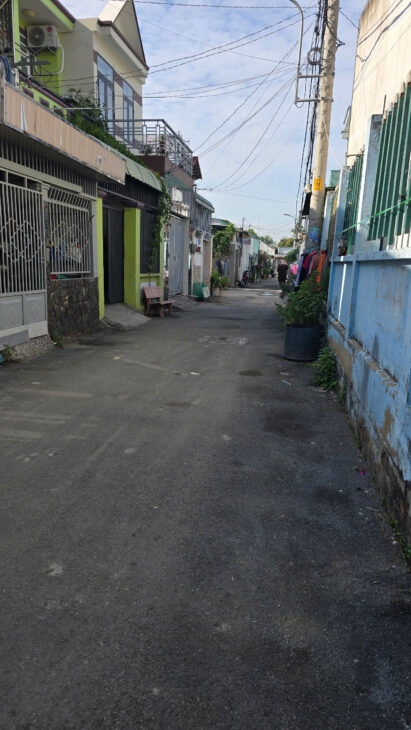 BÁN NHÀ CẤP 4 – HẺM XE TẢI – CẠNH UBND LONG TRƯỜNG – 65M² – CHỈ 3.4 TỶ