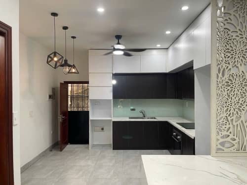 Bùi Huy Bích, phân lô 2 mặt ngõ, gara sân ôtô, vỉa hè, kinh doanh. DT: 60m2x5T MT 4,1m. Giá: 15.8tỷ