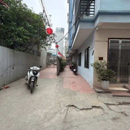 Bán nhà ngõ 252 Ngọc Thuỵ -Long Biên . 30m2 mt4,3m. 5 tầng 3PN 4 vs , Nội Thất . ô tô đỗ Bán nhà ngõ 252 Ngọc Thuỵ -Long Biên . 30m2 mt4,3m. 5 tầng 3PN 4 vs , Nội Thất . ô tô đỗ
