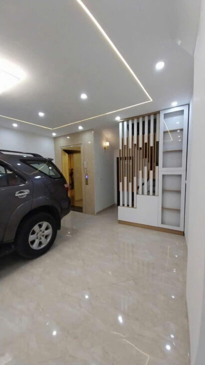 TRUNG TÂM HAI BÀ TRƯNG – NGÕ THÔNG TỨ TUNG – OTO NGỦ TRONG NHÀ – MẶT TIỀN KINH DOANH – GIÁ 12 TỶ