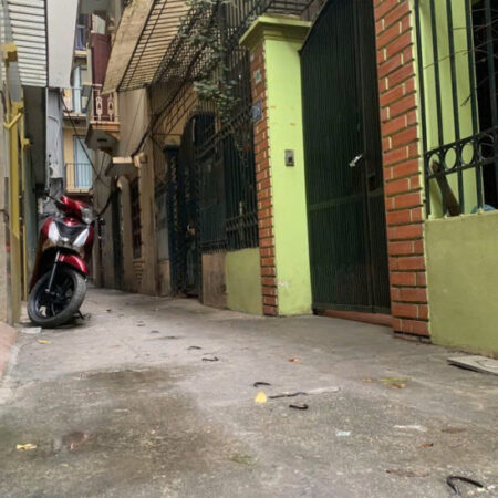 Khương Đình, Thanh Xuân nhà vuông đẹp, ở luôn, 57mx4 tầng, gần phố, ngõ thông 8.8 tỷ. Khương Đình, Thanh Xuân nhà vuông đẹp, ở luôn, 57mx4 tầng, gần phố, ngõ thông 8.8 tỷ.