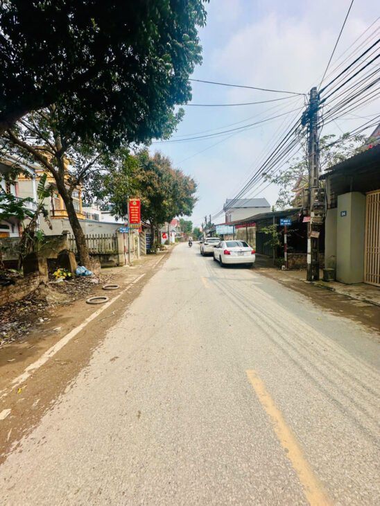 GIÁ CHỈ HƠN 2 TỶ DT 63 M ĐẤT MẶT ĐƯỜNG NHỰA KINH DOANG TẠI ĐƯỜNG 418