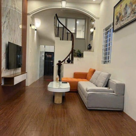 Trung tâm Đội Cấn – Ba Đình / 4 tầng 36/50m2 lô góc- dân xây -8x tỷ