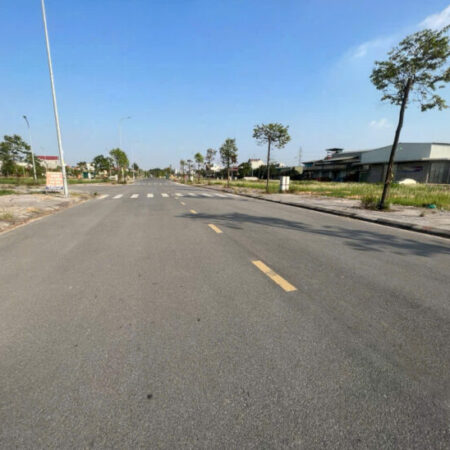 TÌM MỎI MẮT RA LÔ ĐẤT VỊ TRÍ VÀNG TẠI KHU ĐÔ THỊ – BẢO LONG – TỪ SƠN – BẮC NINH Dt : 100 Giá :