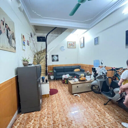 Bán Nhà Trung Tâm Đống Đa – Khu VIP Hiếm Người Bán Nhà kết cấu 5 Tầng x 27m, nhỉnh 7 tỷ.