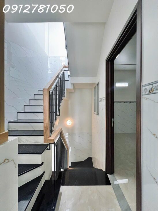 BÁN NHÀ 3 TẦNG, 75M², 4PN, Q.12, TP.HCM – GIÁ 5.2 TỶ – SỔ HỒNG CHÍNH CHỦ