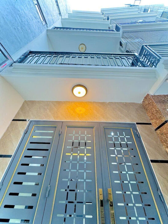 BÁN NHÀ HOÀNG MAI – 5 TẦNG MỚI ĐẸP, NGÕ THÔNG, 3 GÁC ĐỖ CỬA, 30M OTO CHẠY – GIÁ 7.6 TỶ