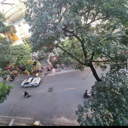 Bán nhà mặt phố Đặng Văn Ngữ – Kinh doanh sầm uất – 3 Phút đi bộ ra Hồ Đắc Di – Khu VIP dân trí