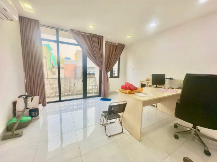 bán nhà hẻm xe tải 427/22 phạm văn đồng p 11 bt trệt lầu 44m giá 5,45 tỉ