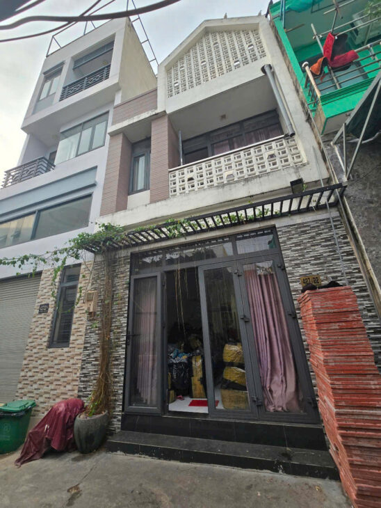 bán nhà hẻm xe tải 427/22 phạm văn đồng p 11 bt trệt lầu 44m giá 5,45 tỉ