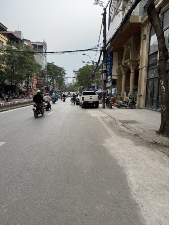 BÁN ĐẤT LẠC LONG QUÂN-TÂY HỒ-751M-245TY. LH: 0982769586