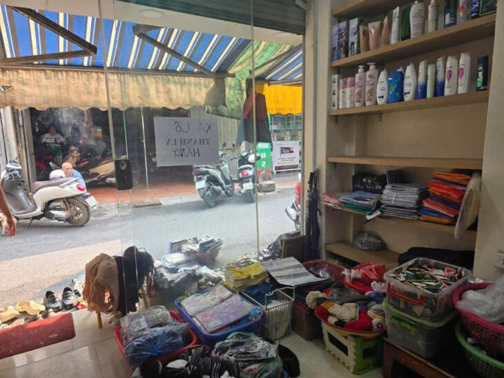 BÁC NÀO LÀM HÀNG ĂN/ TẠP HOÁ/ VĂN PHÒNG PHẨM THÌ XEM NGAY NHÀ NÀY. ĐÀO TẤN