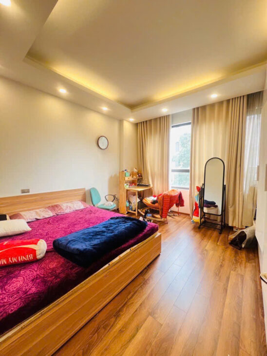 Phân lô Ô tô tránh kinh doanh phố Thái Hà – Mặt tiền rộng Gara Ô tô – thẳng tắp 30m ra phố