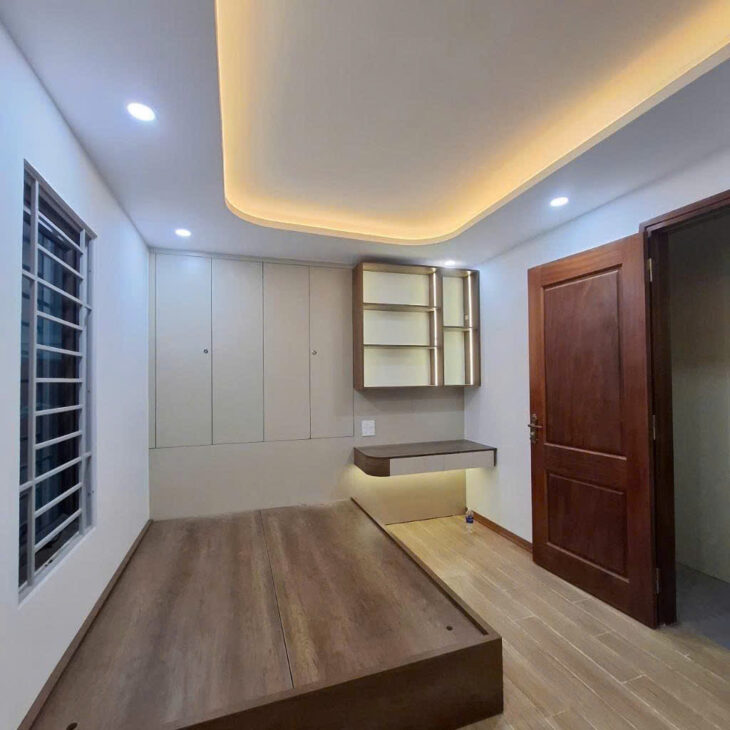 Nhà Quan Nhân Thang Máy 5 tầng mới xây ngõ xe ba gác thoáng mát diện tích sử dụng 30m giá nhỉnh 6 tỷ
